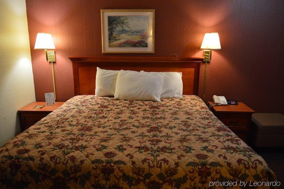 Economy Inn Хермистън Екстериор снимка