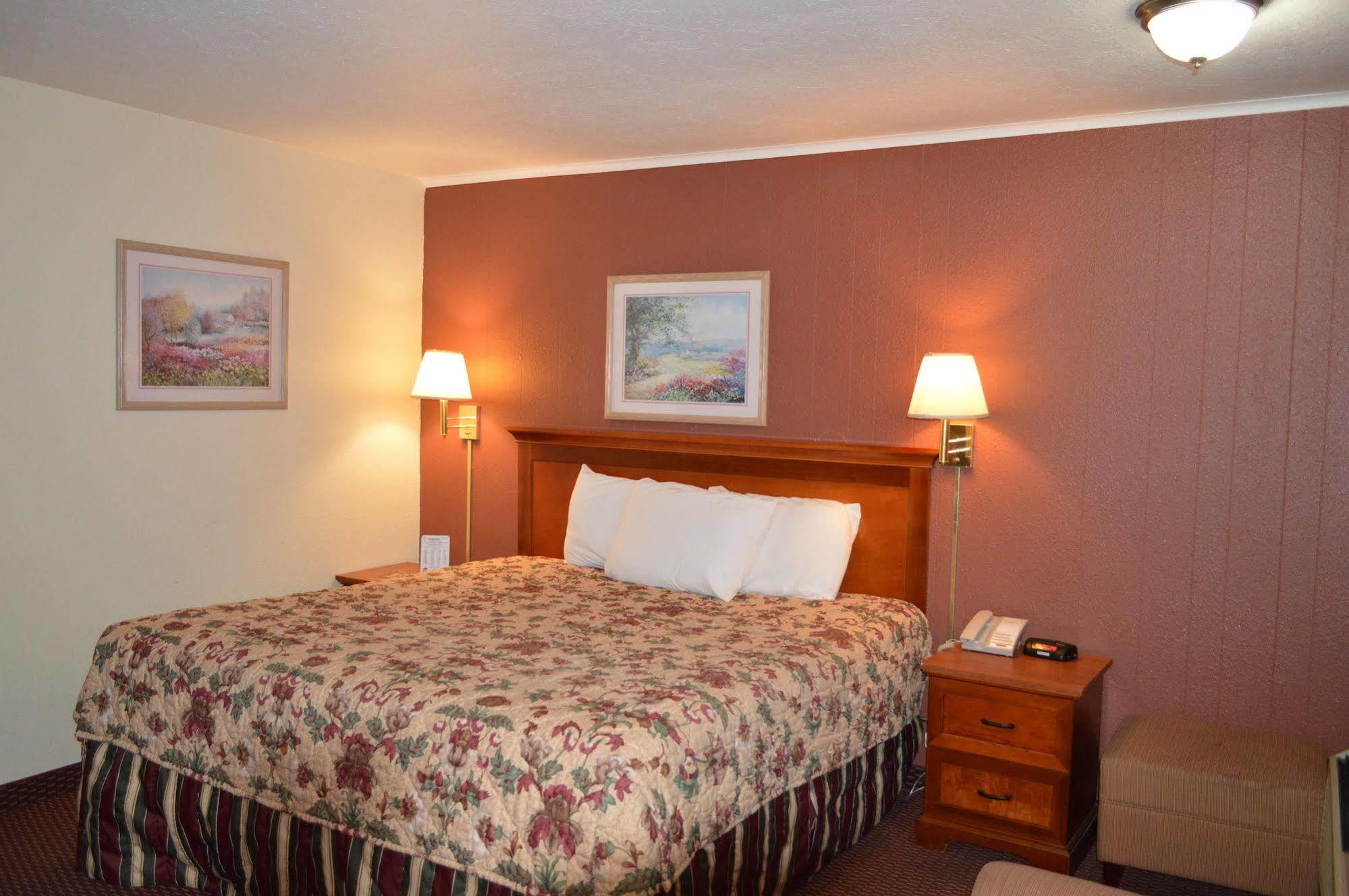 Economy Inn Хермистън Екстериор снимка