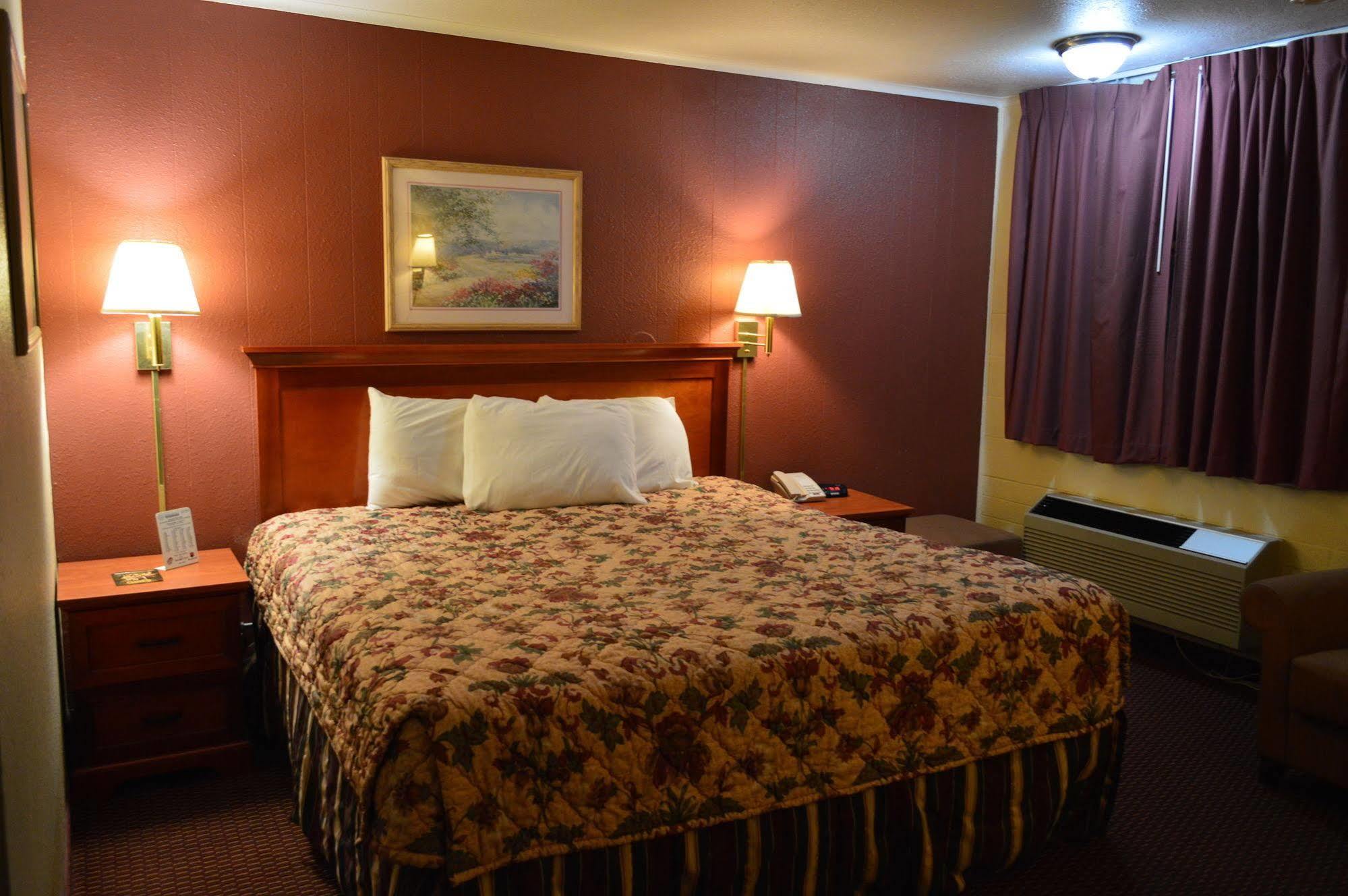 Economy Inn Хермистън Екстериор снимка