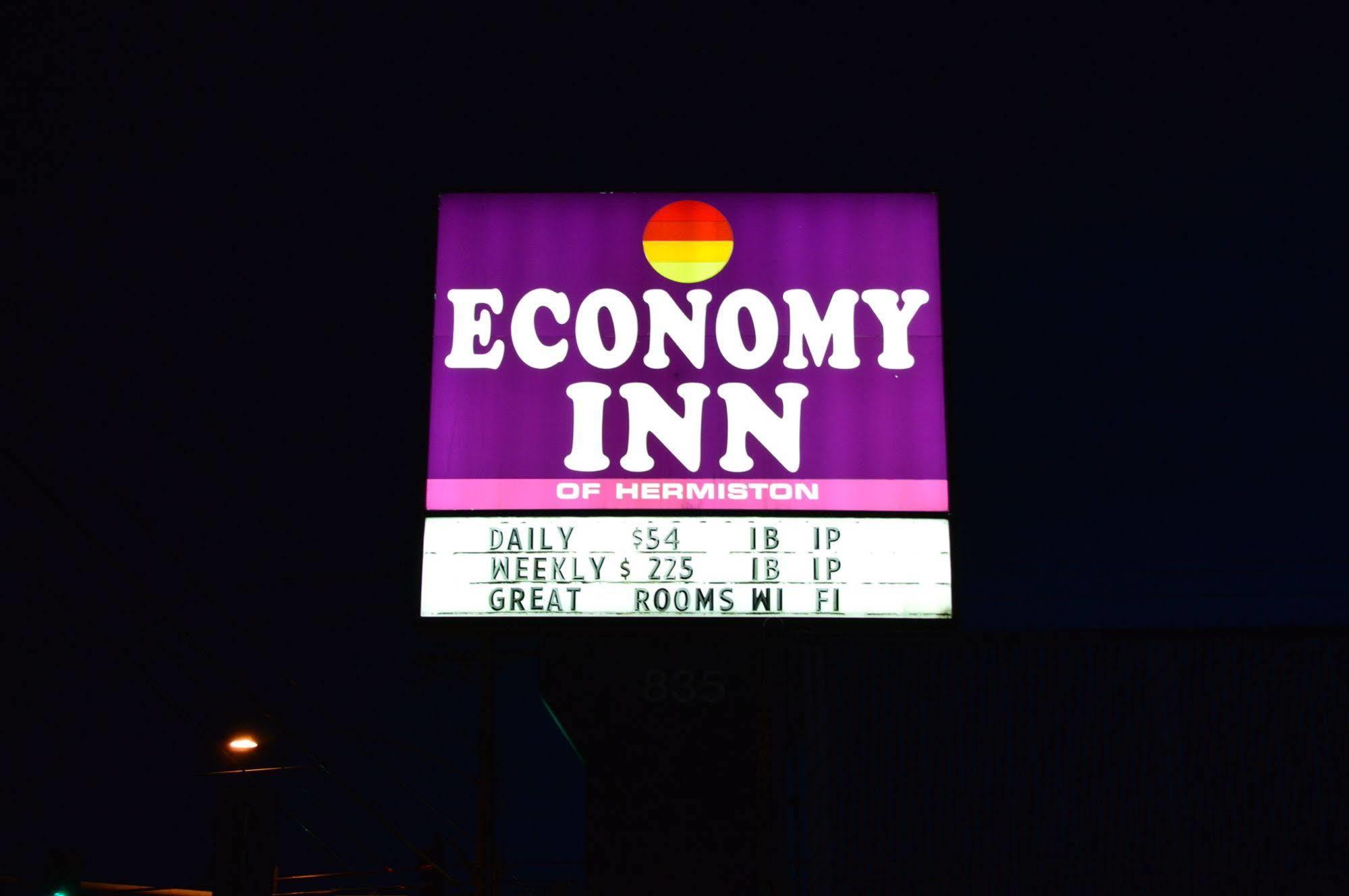 Economy Inn Хермистън Екстериор снимка
